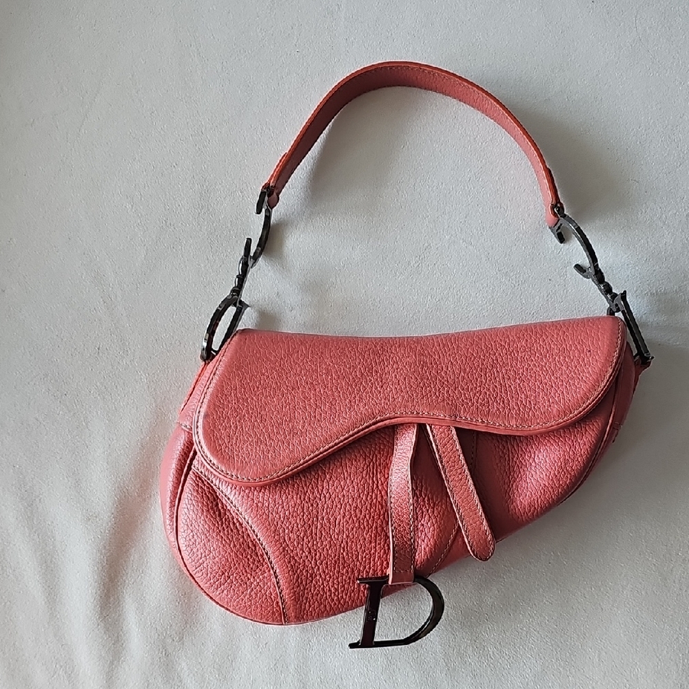 Elegant Pink Leather Saddle Bag